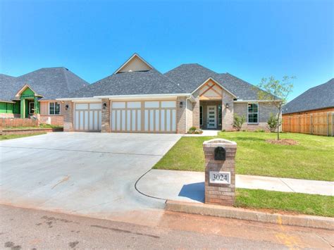 Crest edmond ok - Homes Around $458,000. 0.24. See 16108 Wind Crest Way, Edmond, OK 73013, a single family home located in the Northwest Oklahoma City neighborhood. View property details, similar homes, and the ...